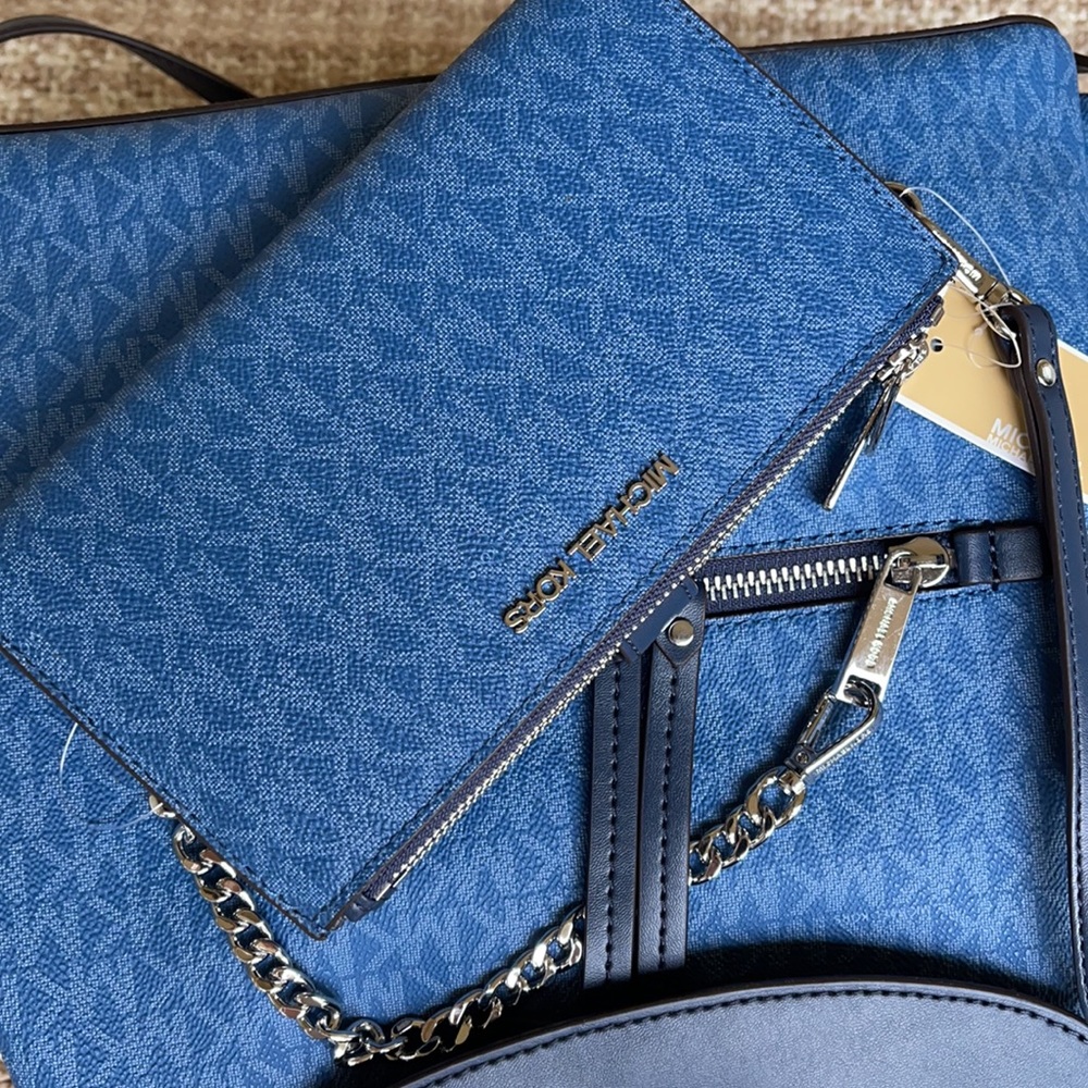 Michael Kors Jet Set Travel Lg Double Zip - Picture 7 of 16